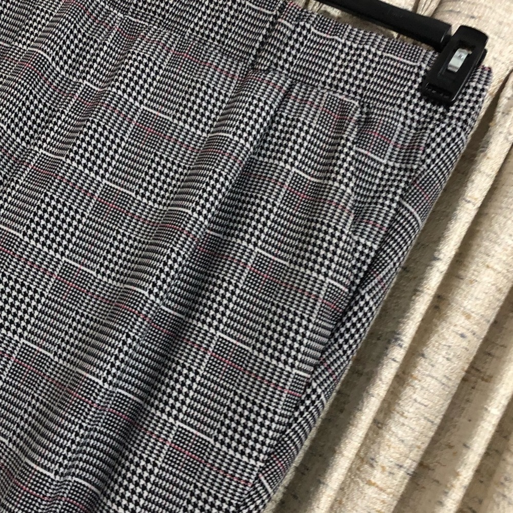 Torrid Houndstooth Cigarette Pant - Picture 2 of 7